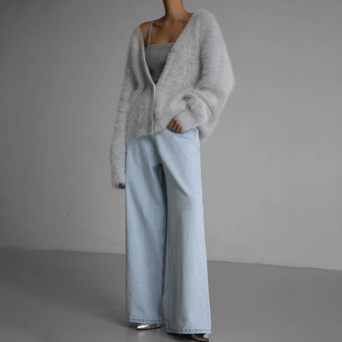 Char - Comfortable Cardigan
