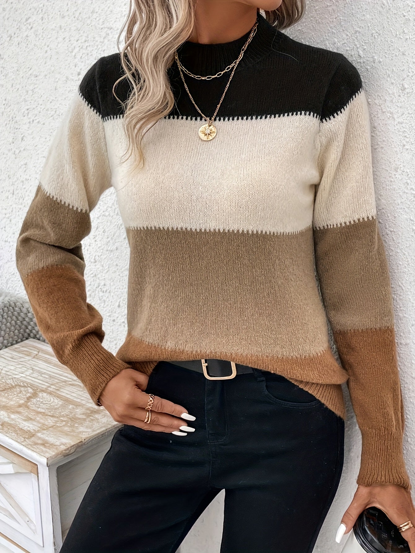 Derla™ | Elegant Color Block Sweater